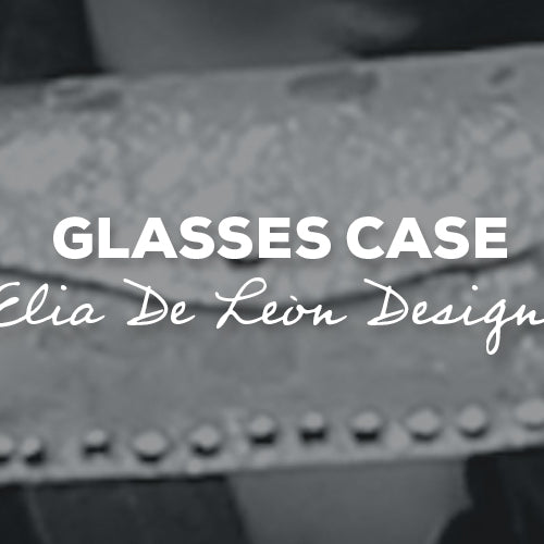 Gift Idea: Glasses Case with Elia De Leòn